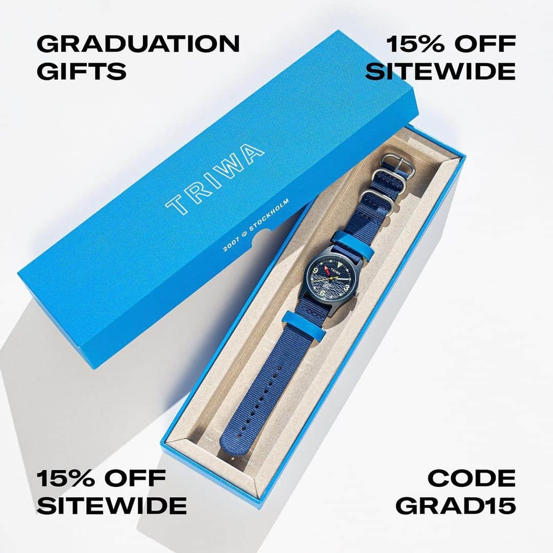 TRIWAのインスタグラム：「🎓 Graduation is just around the corner, and what better way to celebrate this milestone than with a planet-friendly timepiece at 15% off? So whether you're heading into a new job, finished school, or just decided to travel through summer, these watches will stay on your wrist through thick and thin.   Use code: GRAD15 at checkout 👨‍🎓   PS. Deal ends on Sunday.」