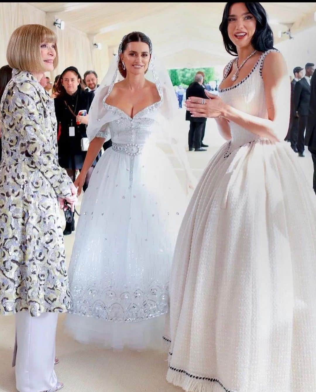 ペネロペ・クルスさんのインスタグラム写真 - (ペネロペ・クルスInstagram)「Thank you #annawintour and @chanelofficial for an incredible night. #metgala2023 #karllagerfeld 💖」5月4日 18時33分 - penelopecruzoficial