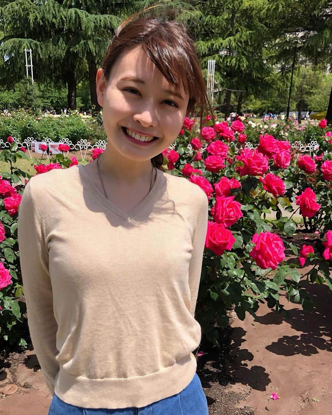 望木聡子さんのインスタグラム写真 - (望木聡子Instagram)「#鶴舞公園 の #バラ 🌹 大好きなお茶屋さんの #田楽 もぱくり😋  たまたま通りがかって聞けた #名古屋大学ブルーグラスサークル の皆さんの演奏が 素晴らしかったです👏  #GW #ゴールデンウィーク #名古屋 #薔薇 #ばら #春 #花 #flowers #メーテレ #メーロメロアンバサダー #アナウンサー #望木聡子」5月4日 18時40分 - satoko_mochiki