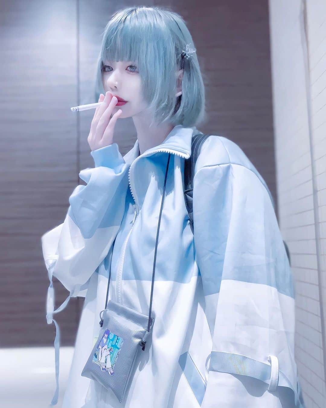 ももかわのインスタグラム：「🍼🍼🍼  ピースライトは私の命」