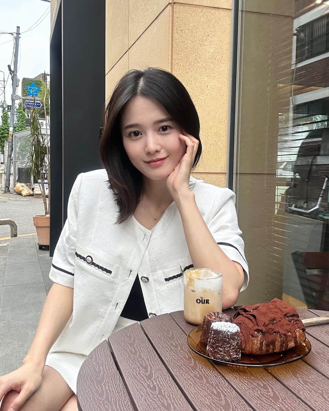 ナム・ボラさんのインスタグラム写真 - (ナム・ボラInstagram)「까눌레😘 맛있어!」5月4日 19時09分 - nambora
