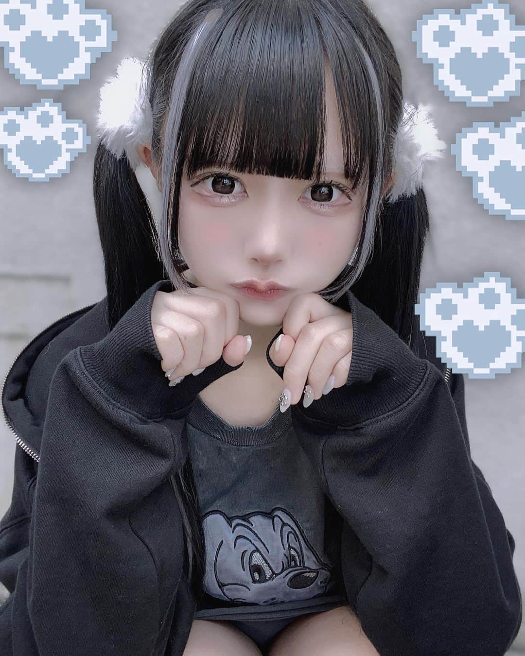 黒栖まゆきのインスタグラム：「にゃん」