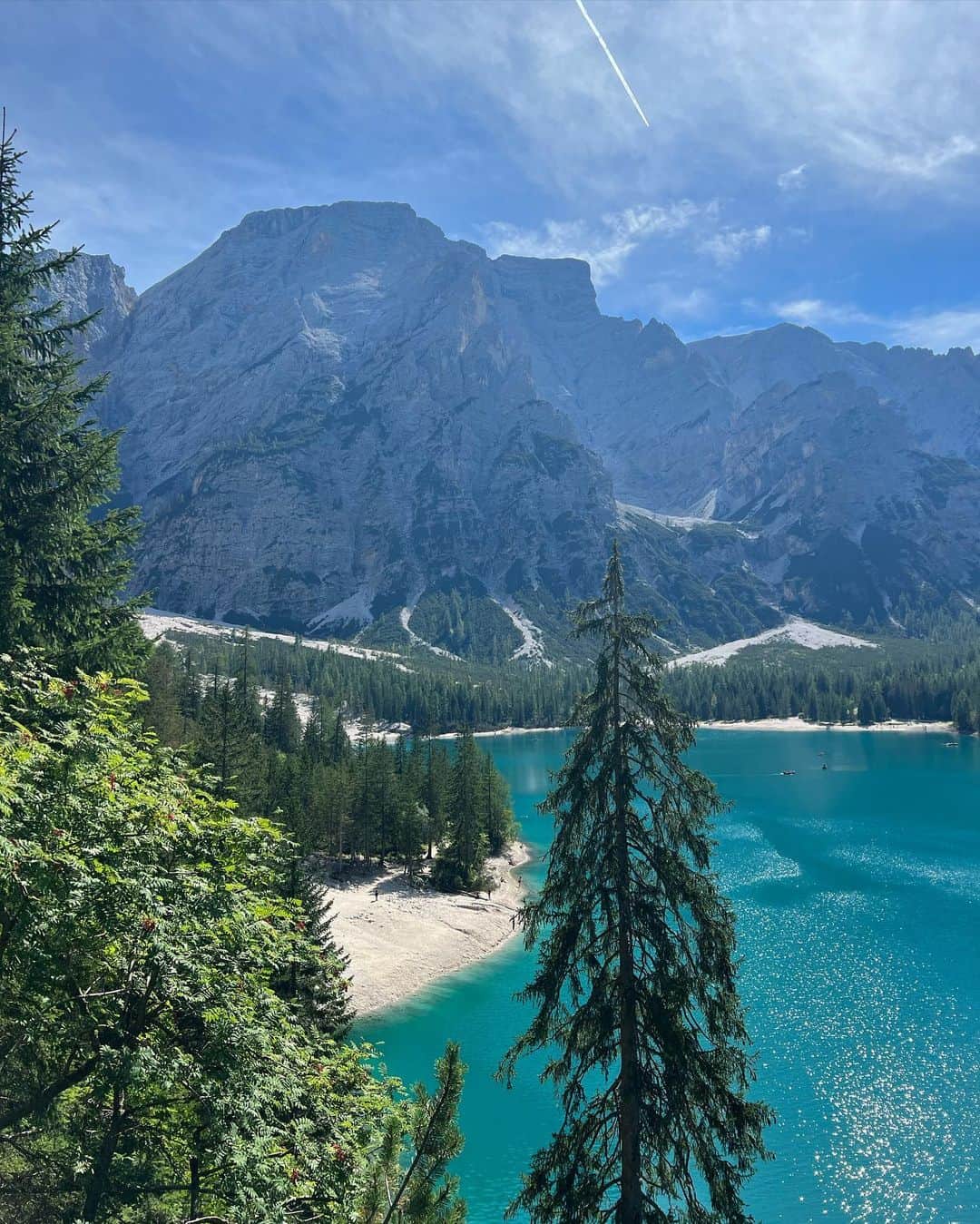 Zanna Van Dijkさんのインスタグラム写真 - (Zanna Van DijkInstagram)「SOLD OUT! HIKE THE DOLOMITES WITH ME 🇮🇹  Spaces are now available for my next group hiking trip in 2023! Here’s all the deets:  ➡️ When? 15-22nd July 2023  ➡️ What? An immersive hiking adventure through The Dolomites, my favourite mountains in the world! I have handpicked the very best routes - think towering peaks, glacial lakes and alpine meadows. All fuelled by delicious local food Italian food. The dream! 🥾   ➡️ What will we see? Highlights include: ✨ 8 days exploring the UNESCO listed landscape that is the Dolomites. Including the famous Lago Federa, Tre Crime di Lavaredo and Cinque Torri. ✨ Experience the beauty of the region. Alpine lakes, rugged mountains, powerful waterfalls and lush green valleys. It's an incredible sight. ✨ A mid-trip relaxing day at Lago di Brais. A chance to let your legs rest & take a dip in the crystal blue water! ✨ Fuel up with delicious local food and tuck into hearty mountain hut meals. We can sample all the strudel!  ➡️ Price & booking? The price is £2500. Not including international flights. Bookings can be made through my website shop, you can also find more info and the full detailed itinerary there ✅   ➡️ Anything else? Veggie and vegan options will be provided. You’ll need an intermediate level of fitness for this adventure as some days we will be hiking 10-15km. More FAQs are answered on my stories 🏔️   I can’t wait to make memories with you! ♥️ (ad - my own retreat) #hikingretreat #grouphiking」5月4日 19時59分 - zannavandijk