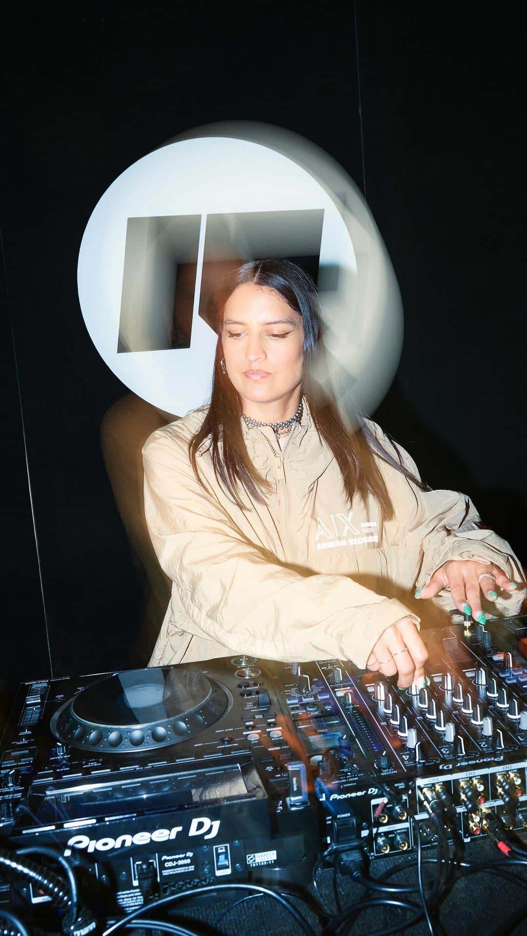 ジョルジオアルマーニのインスタグラム：「@roni_nza in her element with @rinsefrance   Video @albertozioulstoulouse」