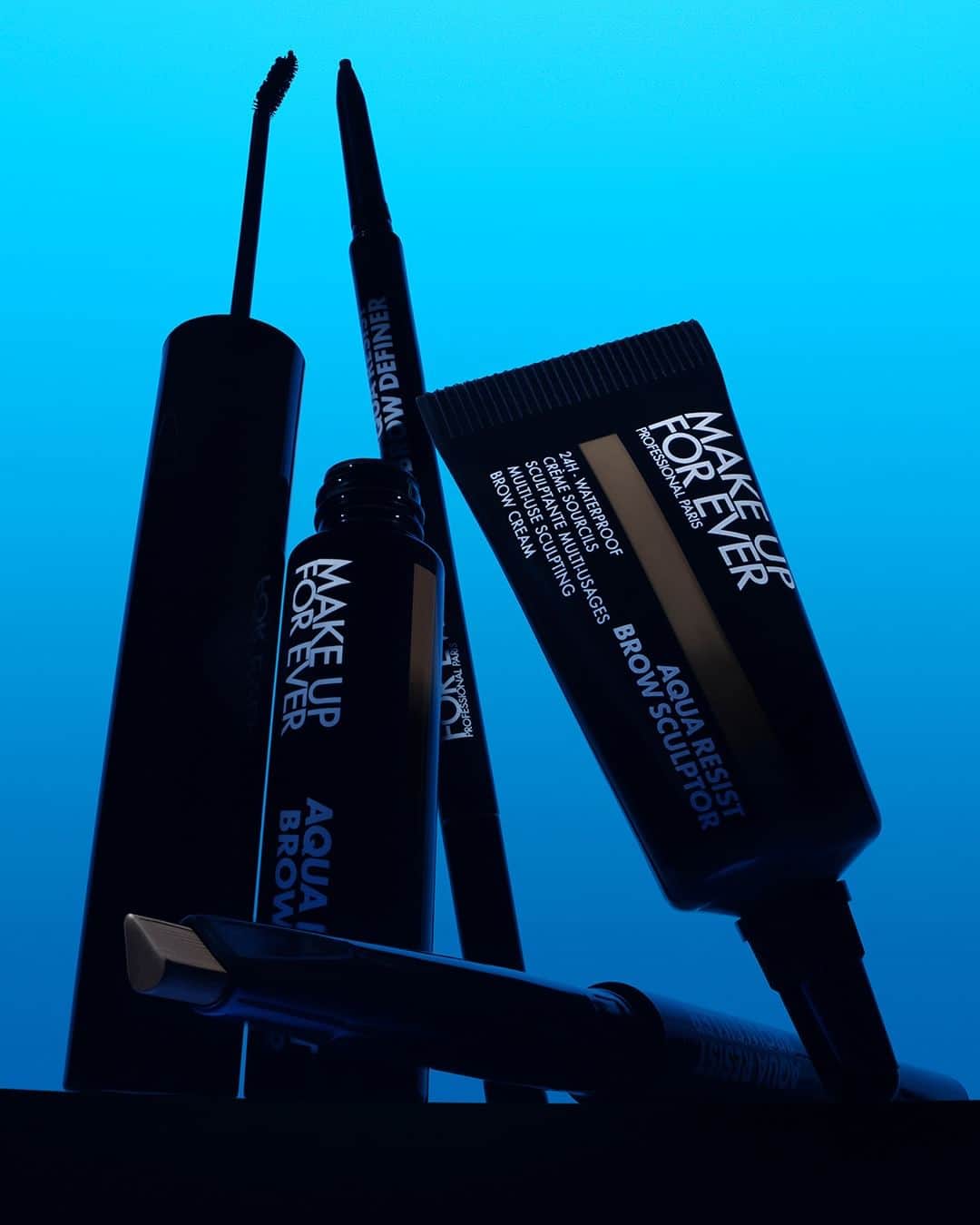 MAKE UP FOR EVER OFFICIALさんのインスタグラム写真 - (MAKE UP FOR EVER OFFICIALInstagram)「NEW: AQUA RESIST BROW SCULPTOR Combining professional results and ease of use, our new #AquaResist BROW SCULPTOR completes the perfect range of products to answer to all brow needs. #LIVEINTENSELY #MAKEUPFOREVER」5月5日 1時30分 - makeupforever