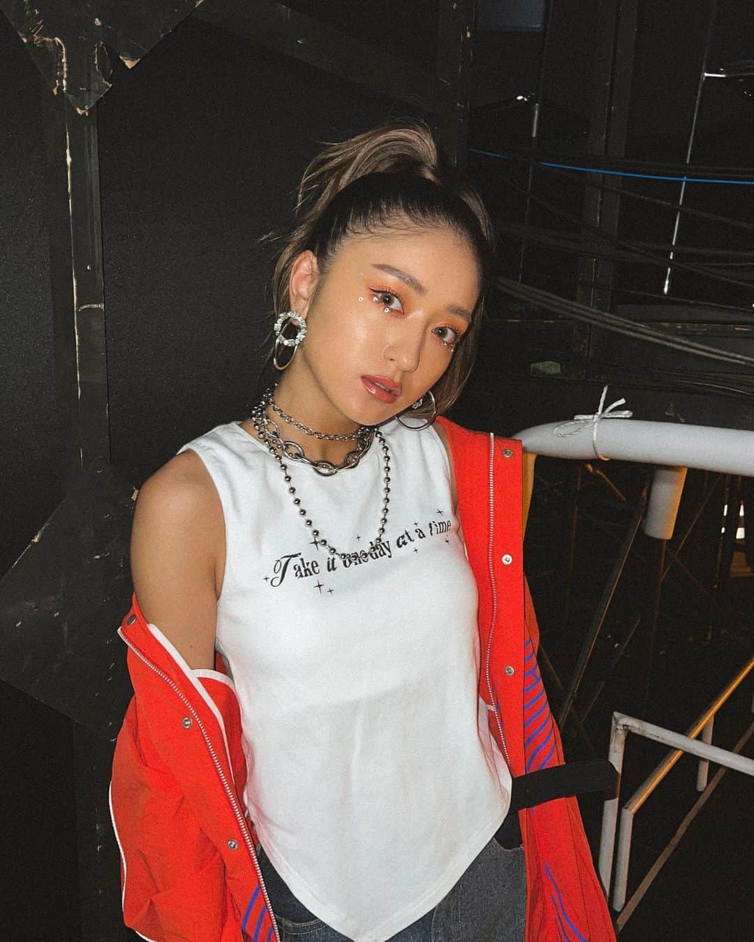 池田美優（みちょぱ）のインスタグラム：「． GirlsAwardありがとうございました❤️‍🔥 早着替えで2ステ秒で終わったけど楽しかったー！ そしてモデルの仕事のあとはテレビの仕事へ てっぺんまで頑張りまーす！！！」
