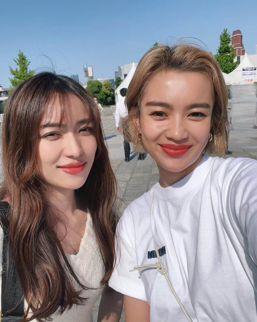 平アスカのインスタグラム：「乃木坂好きの姉と櫻坂好きの妹。 あ〜とっても可愛かった🤤🫠🫶🏽 . てかお姉ちゃんアイドル顔笑 #乃木坂46 #櫻坂46 #オタ活 #推し活」