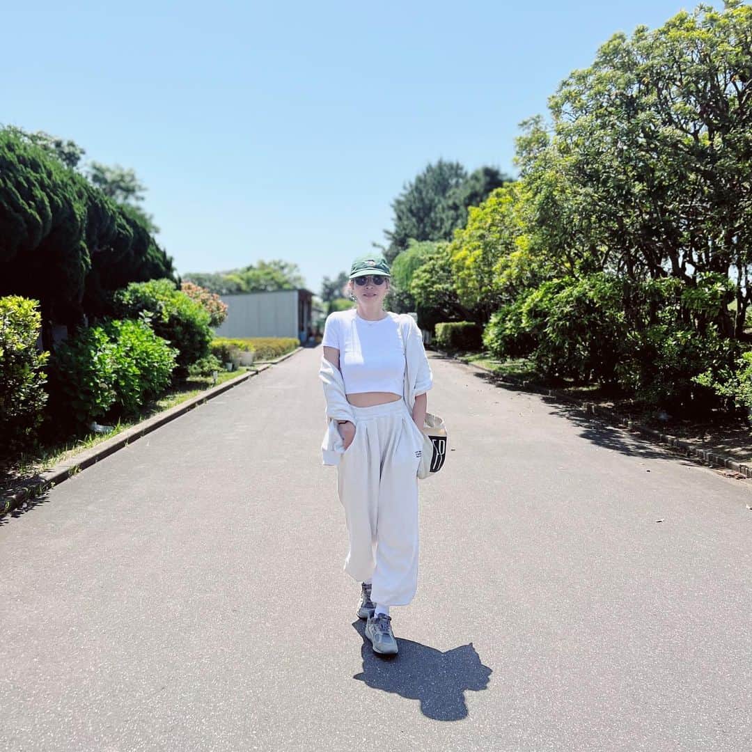 西山美希子さんのインスタグラム写真 - (西山美希子Instagram)「潮干狩りに行ってきました✨食べきれないくらいのアサリをただいま砂抜き中です。みなさま、楽しいゴールデンウィークをお過ごしください！」5月4日 20時30分 - mariaclove