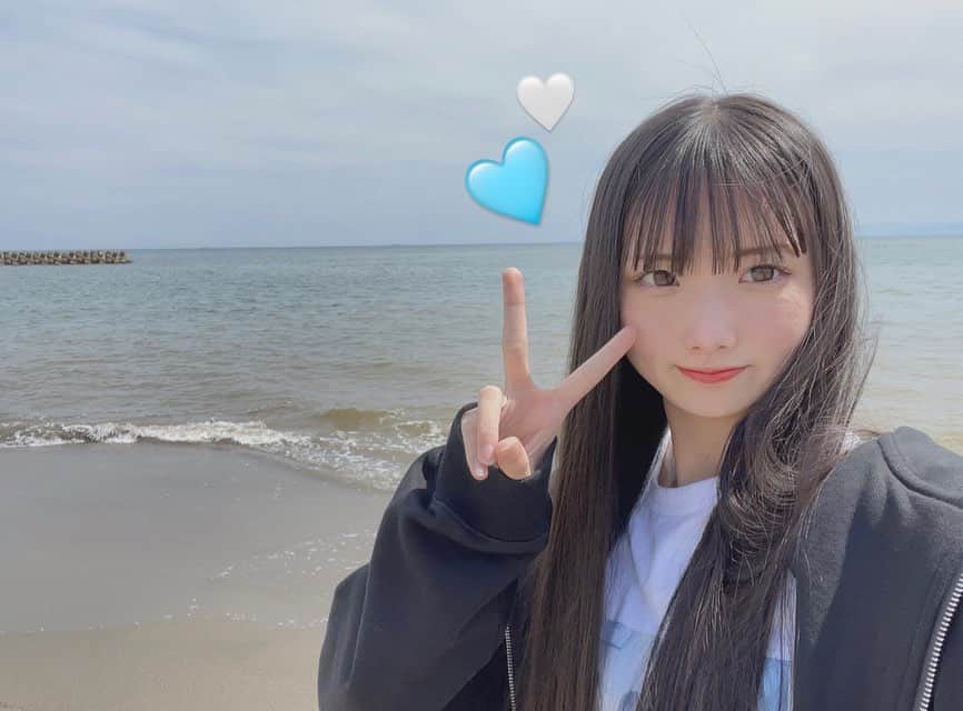 中野みやびのインスタグラム：「海🌊   #海  #sea  #新潟  #niigata  #日本  #観光  #観光スポット  #ゴールデンウィーク  #gw  #自撮り  #thevoicejapan  #voice  #thevoice  #中野みやび」