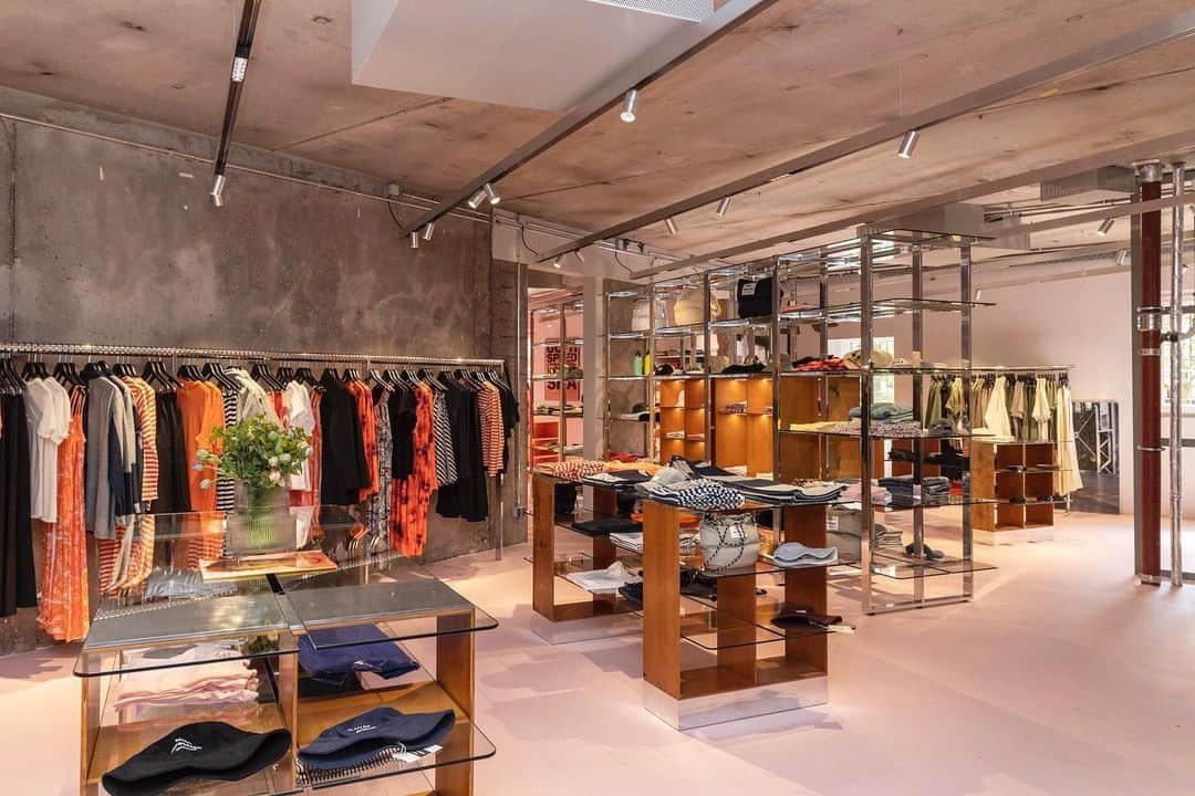 マッツノーガードのインスタグラム：「We dressed up our @madsnorgaardberlin store and it’s now fully up and running 🇩🇪🙌 Looking forward to seeing you there!」