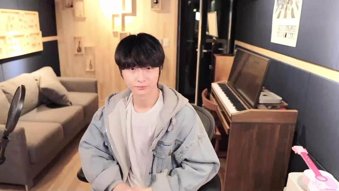 チョン・ソンハのインスタグラム：「Taiwan & Hongkong Tour Announcement  Check out the details in the link below! http://wsm.asia」