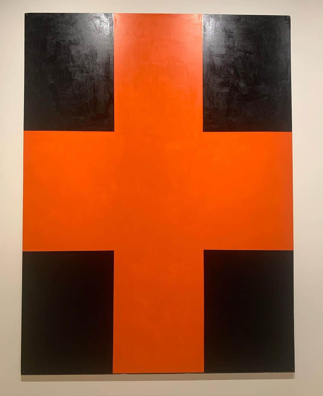 トームさんのインスタグラム写真 - (トームInstagram)「Black and Orange Cross by #JohnNixon @agnsw @sarahcottiergallery」5月4日 21時22分 - tomenyc