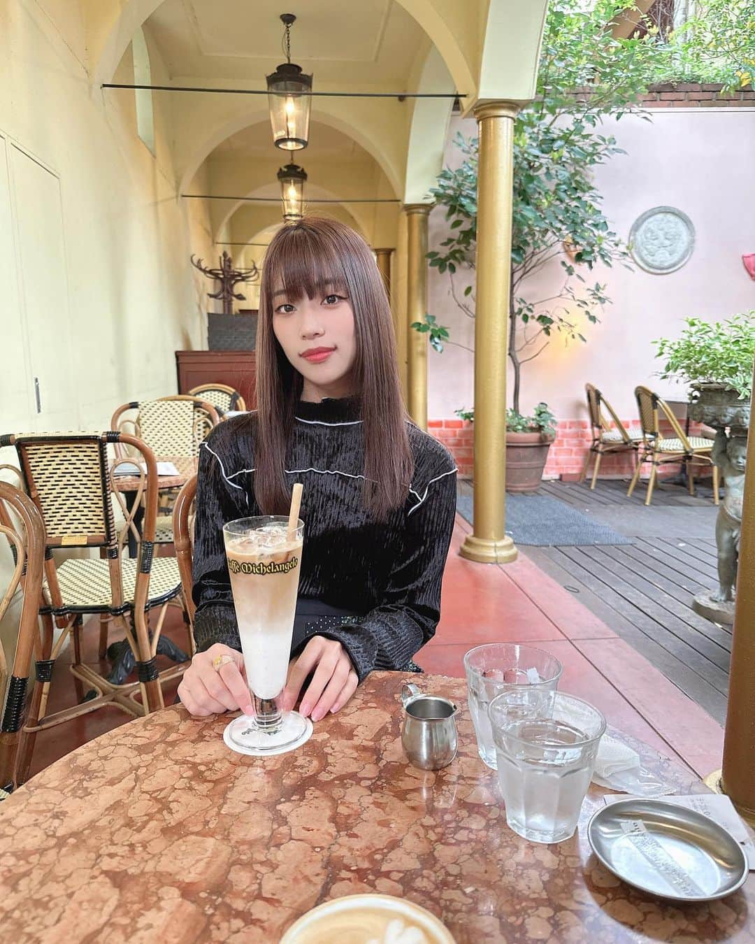 YUUGAさんのインスタグラム写真 - (YUUGAInstagram)「. . GWはCafeでまったり💭︎💕︎ . 今年は特に予定も立てずに、一日中寝たりカフェに行ったり、散歩したりとのんびり過ごしてます🐶 . . みんなはどんなGWを過してますか？👀 . . . #gw #のんびり休日 #オフの過ごし方 #yuugaな暮らし」5月4日 21時27分 - yuuga1024