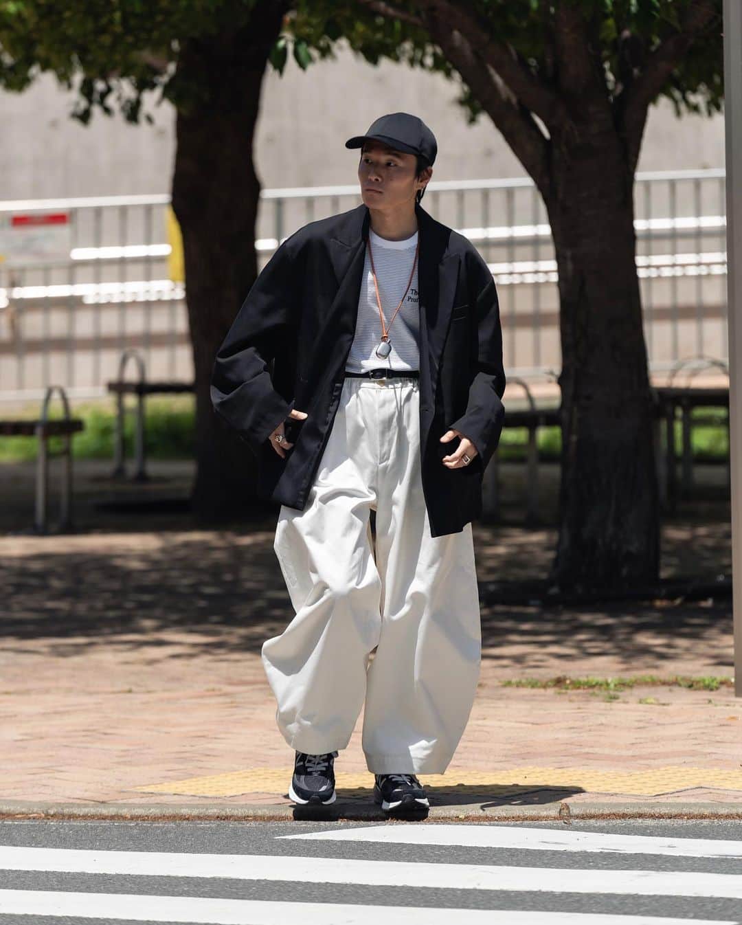 Ryoさんのインスタグラム写真 - (RyoInstagram)「ㅤㅤㅤㅤㅤㅤㅤㅤㅤㅤㅤㅤㅤ Today's outfit🚶‍♂️ monotone styling⚫️⚪️  jacket : @ssstein_design  tee : @ennoy_com  pants : @the_clesste  shoes : @newbalancelifestyle  cap : @the_clesste for @nozomikurokawa_official  belt : @the_clesstesupported by @itti_tokyo  ㅤㅤㅤㅤㅤㅤㅤㅤㅤㅤㅤㅤㅤ #newbalance  #ssstein  #ennoy #clesste」5月4日 21時27分 - ryo__takashima