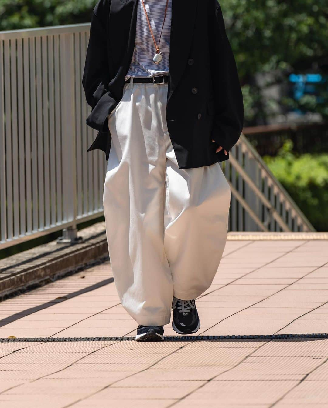 Ryoさんのインスタグラム写真 - (RyoInstagram)「ㅤㅤㅤㅤㅤㅤㅤㅤㅤㅤㅤㅤㅤ Today's outfit🚶‍♂️ monotone styling⚫️⚪️  jacket : @ssstein_design  tee : @ennoy_com  pants : @the_clesste  shoes : @newbalancelifestyle  cap : @the_clesste for @nozomikurokawa_official  belt : @the_clesstesupported by @itti_tokyo  ㅤㅤㅤㅤㅤㅤㅤㅤㅤㅤㅤㅤㅤ #newbalance  #ssstein  #ennoy #clesste」5月4日 21時27分 - ryo__takashima