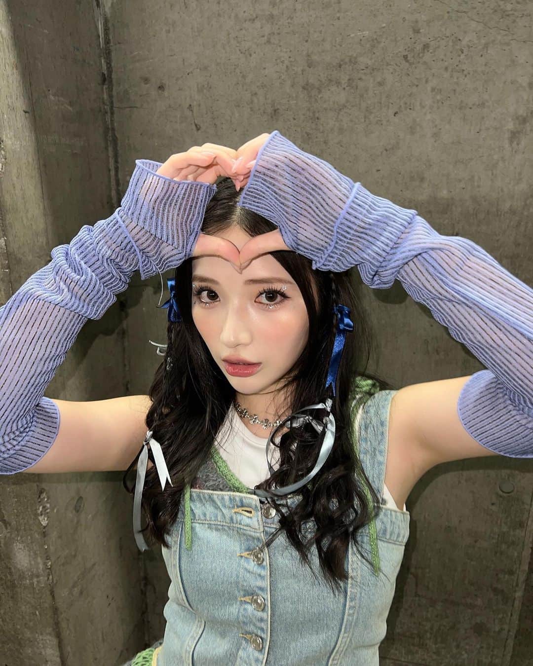 南りほのインスタグラム：「NYLON JAPAN x atmos pink Special Stage 🩷 @girlsaward_official   ありがとうございました🫶🏻😘🩵」