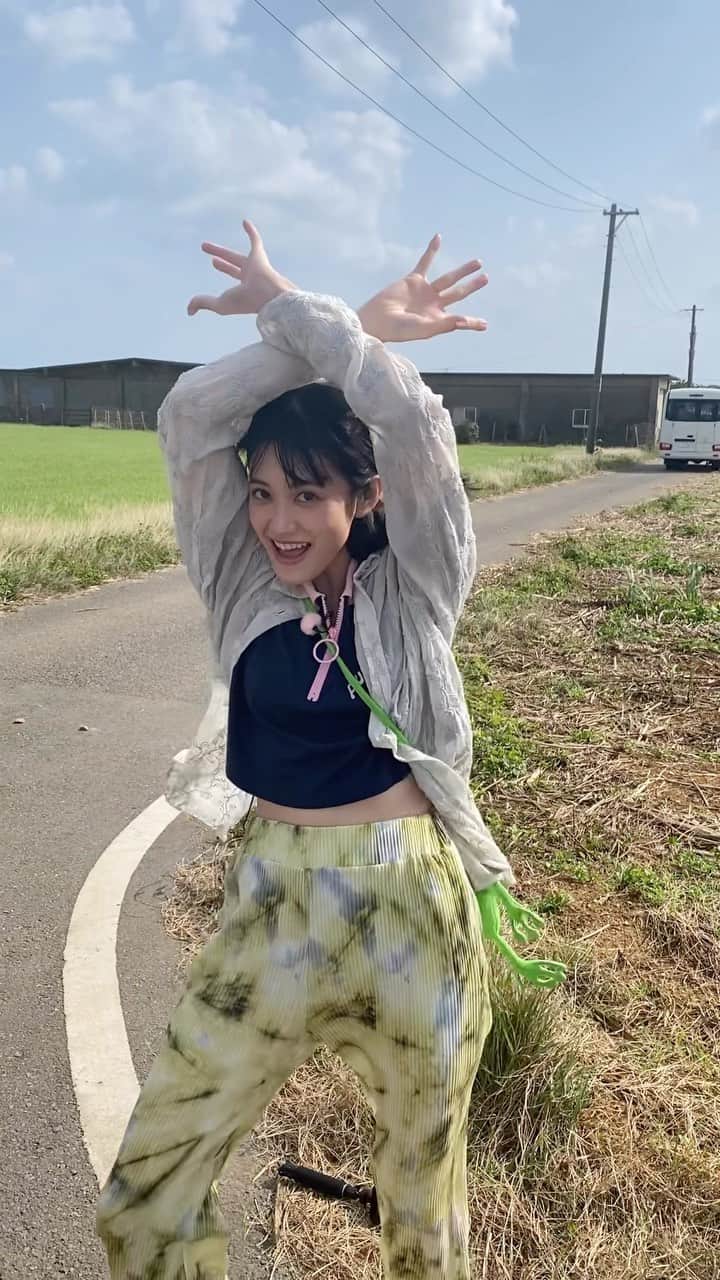 佐藤日向のインスタグラム：「. 沖縄ロケの動画や写真を 徐々にインスタでも上げたいと思います☺️ 星野リゾート　リゾナーレ小浜島さんに 宿泊させていただき、最高の思い出ばかりです🏖️ #星野リゾート ＃リゾナーレ小浜島 #PR」