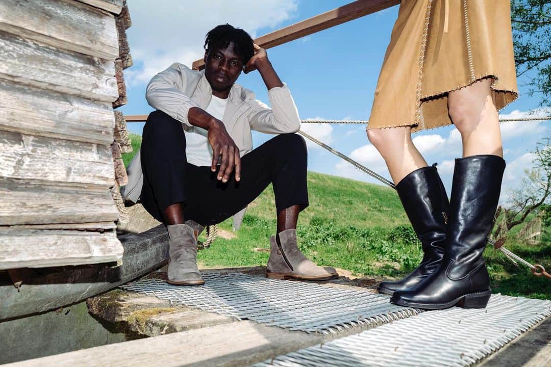 フィオレンティーニベーカーのインスタグラム：「Casual smart with the right boots #fiorentinibaker #ss23」