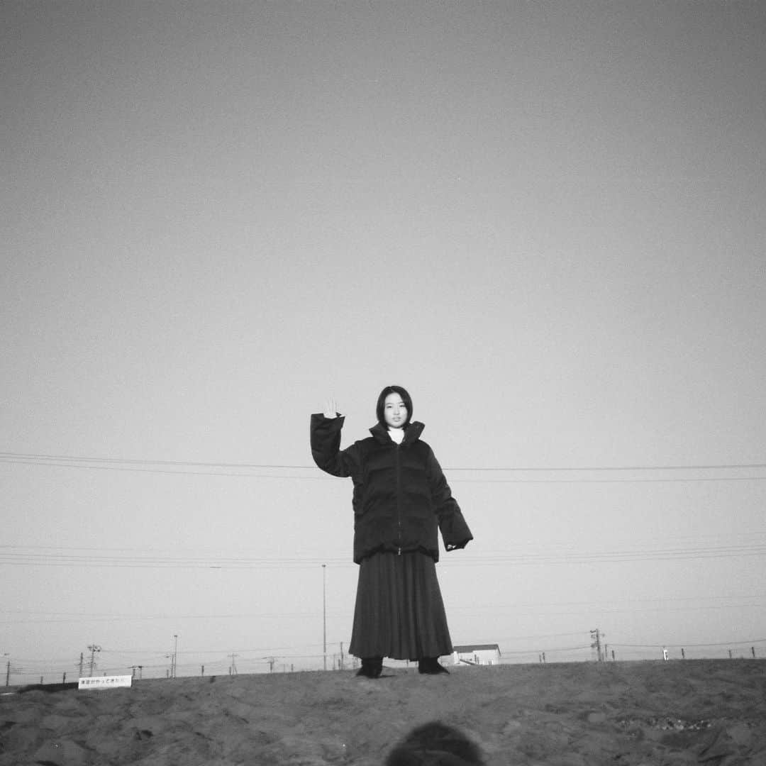 AO さんのインスタグラム写真 - (AO Instagram)「白黒フィルム 📸 @tommy_tommyy______  #filmphotography#film#初日の出」5月4日 21時55分 - ao_sekiguchi