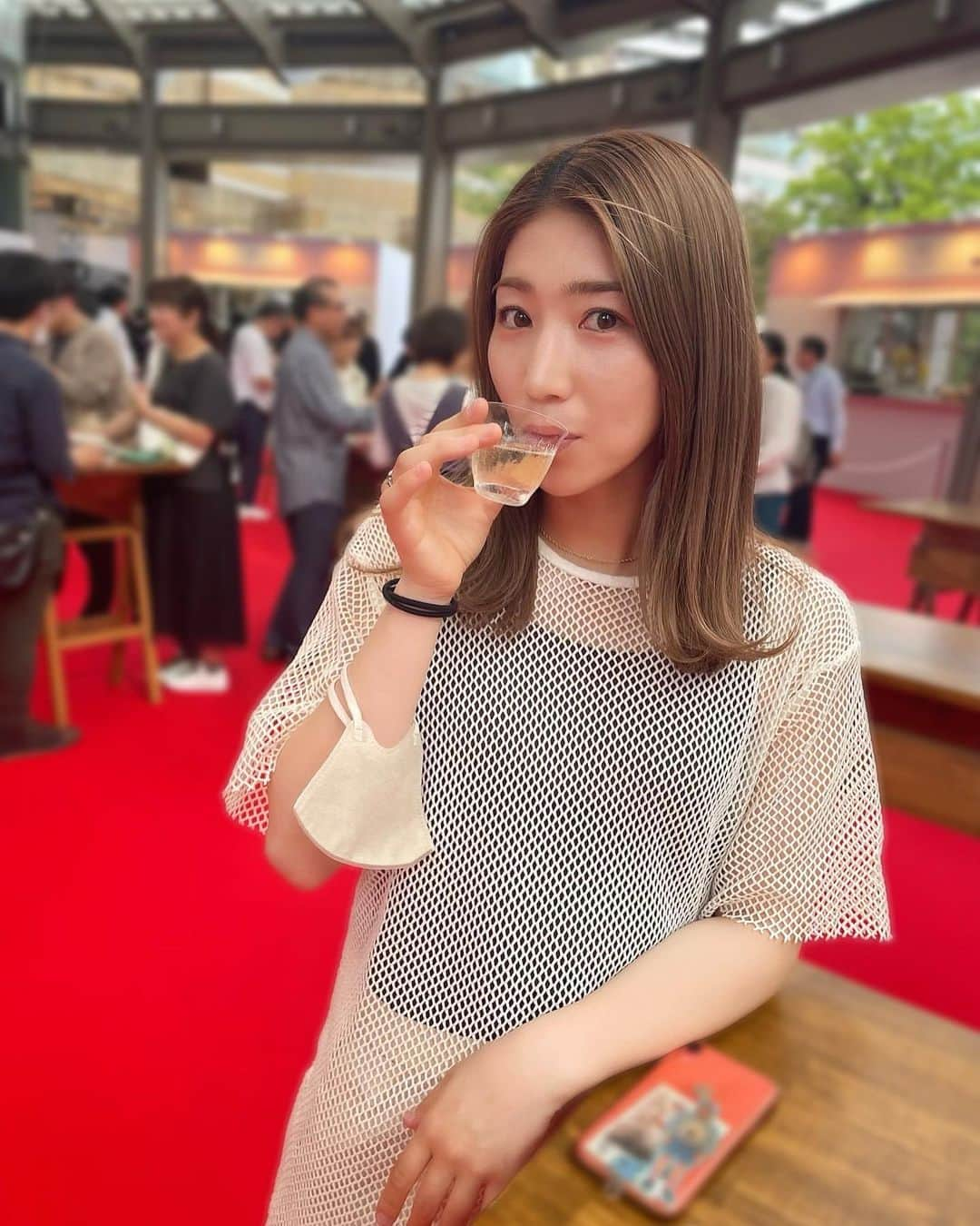 仲田歩夢さんのインスタグラム写真 - (仲田歩夢Instagram)「. . すこし前になりますが、、 CRAFT SAKE WEEK 🍶 に 乗松選手と行ってきました〜🧏🏻‍♀️ . 国内最大級の日本酒イベントなだけあって お酒だけではなく空間演出や音楽や食べ物まで こだわりが沢山詰まっていて感動でした🥹 . ちょこっと頂いた日本酒もおいしかったなあ、、 詳しい方、オススメあったら教えてくださいね🤭🤍 .  #CRAFTSAKEWEEK  #クラフトサケウィーク  #日本酒  #仲田歩夢  #WEリーグ  #YogiboWE  #大宮アルディージャ  #ardija  #大宮アルディージャVENTUS」5月4日 22時03分 - ayu_nakada_13