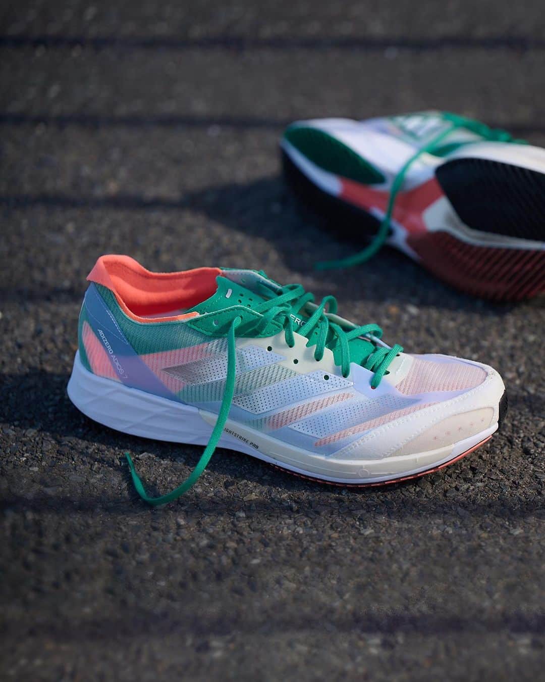 adidas Runningさんのインスタグラム写真 - (adidas RunningInstagram)「Introducing the racing all-rounder: the Adizero Adios 7. Designed to feel direct and snappy. Perfect for races and speed workouts. ​  ADIZERO. MADE TO WIN.​   #ADIZERO Adios 7 ​」5月4日 22時15分 - adidasrunning