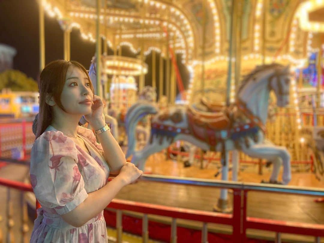 中村かなのインスタグラム：「🎡 ・ ・ 先日のナイト撮影🌙✨ 楽しかったあ♡♡ 明日は急遽お休みに😚 一息ついて5/6 は撮影会📸 ・ 5/6まだ受付中です♡ お時間ある方撮影しましょう☺️🫶📸 @kana_photo_session  ・ 撮影会のご予約.お問合せは QRコードからLINEください🌷 ・ ・ 💎4.5月スケジュール  ￣￣￣￣￣￣￣￣￣￣￣￣￣￣￣￣￣￣￣￣￣ □ 受付中 □  ▪️6 安藤絵美.🈵花村映実.中村かな.ゆうみ.三浦まりあ @ターミナルスタジオ ▪️6 ゆうみ×三浦まりあ団体  ￣￣￣￣￣￣￣￣￣￣￣￣￣￣￣￣￣￣￣￣￣  ▪️21 早川あゆ美バースデー撮影会@スタジオ未定 ▪️21 おくやんぬ個人撮影会@スタジオ未定 ▪️21 中村かな個人撮影会@スタジオ未定  ￣￣￣￣￣￣￣￣￣￣￣￣￣￣￣￣￣￣￣￣￣  #日本的 #偶像 #写真撮ってる人と繋がりたい #カメラ好きな人と繋がりたい #カメラマンさんと繋がりたい #写真好きな人と繋がりたい #愛知カメラ部 #愛知カメラマン #東京カメラ部 #東京駅 #ポートレートモデル  #被写体 #撮影モデル #名古屋撮影会 #名古屋カメラ部 #撮影会 #화보　#扎心了 #大阪カメラ部 #関西カメラ部 #그라비아 #인물 #수입비키니」