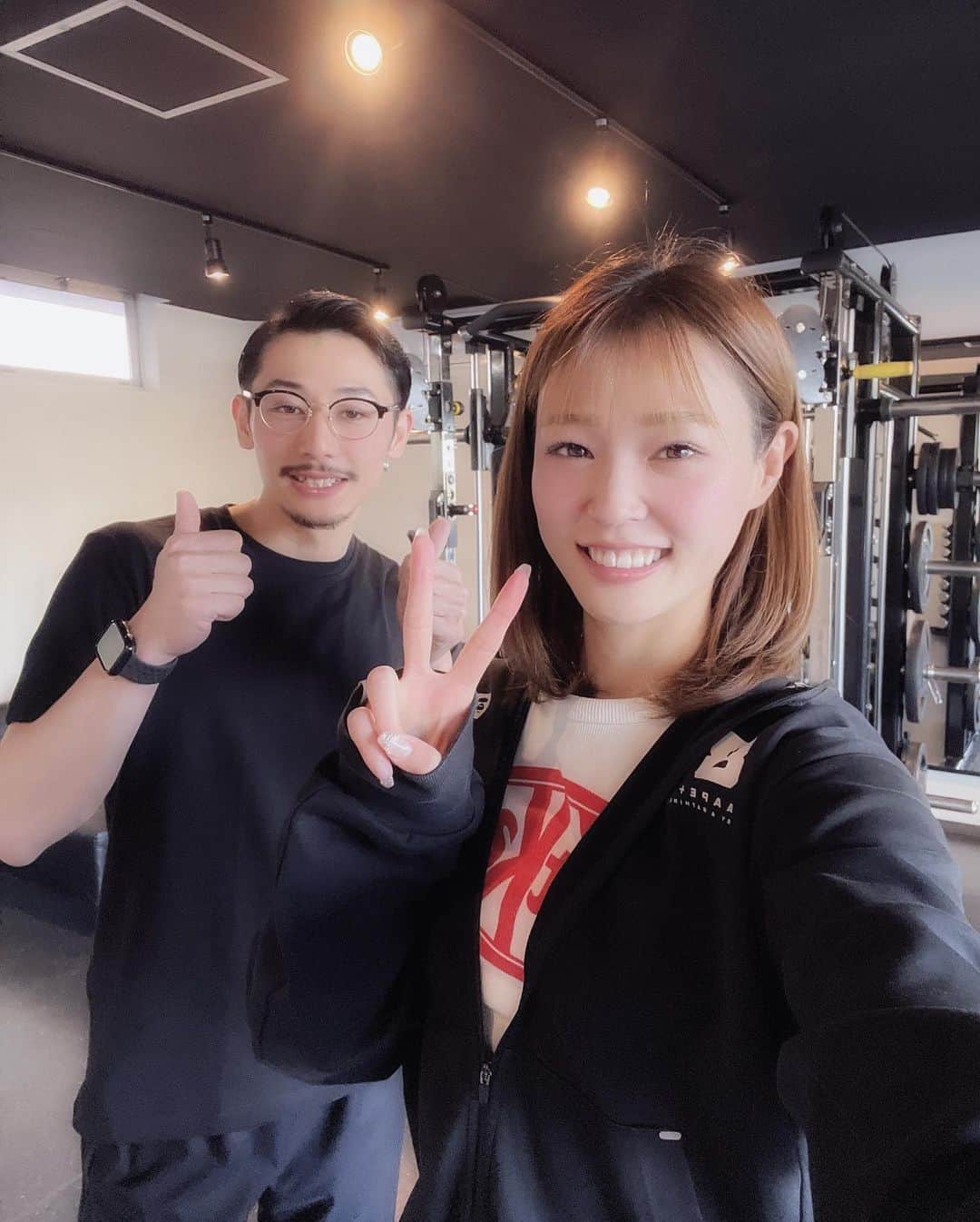 橘香恋さんのインスタグラム写真 - (橘香恋Instagram)「4月のトレーニングまとめ❕  忙しくてあんまり行けなかった😭 けど！！！ 今までのトレーニングのおかげで 食べても太りにくくなった😳✨ 久しぶりに体重計で数ヶ月前の体重を見た😭🍀  あとは、みんなからおしり褒められるようになった〜🥰幸  みんなもぜひ🤍」5月4日 22時44分 - karen_du_ub