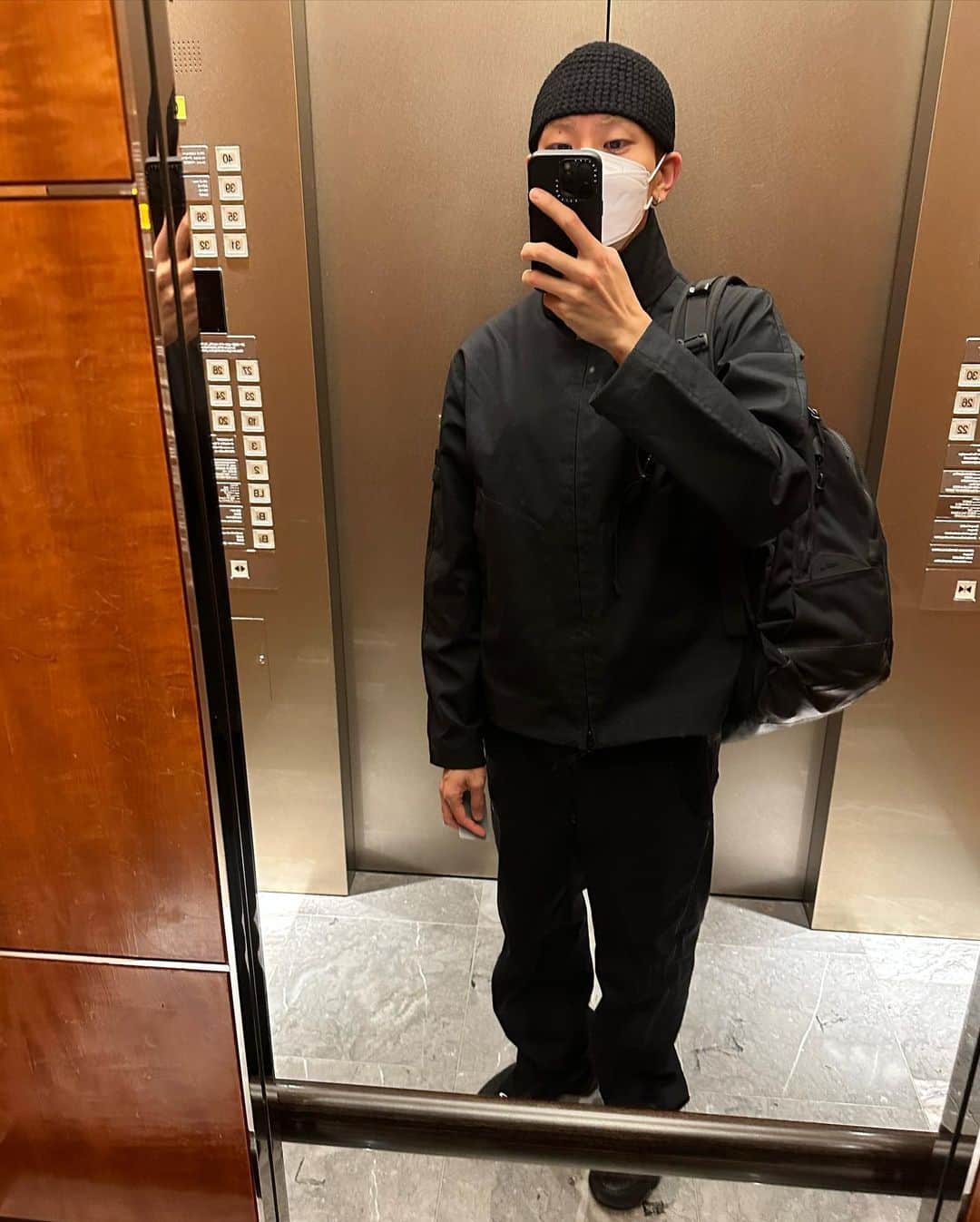 ロコのインスタグラム：「TOKYO AZASU!💛」