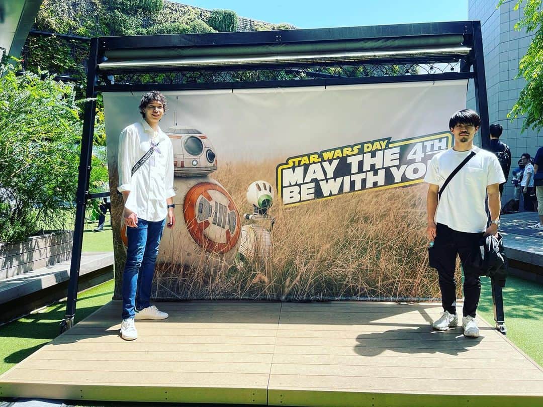 山内晶大のインスタグラム：「. . . May the force be with you  フォースと共にあらんことを . . . #maythe4thbewithyou  #maytheforcebewithyou  #starwars  #starwarsday  #starwarsday2023」