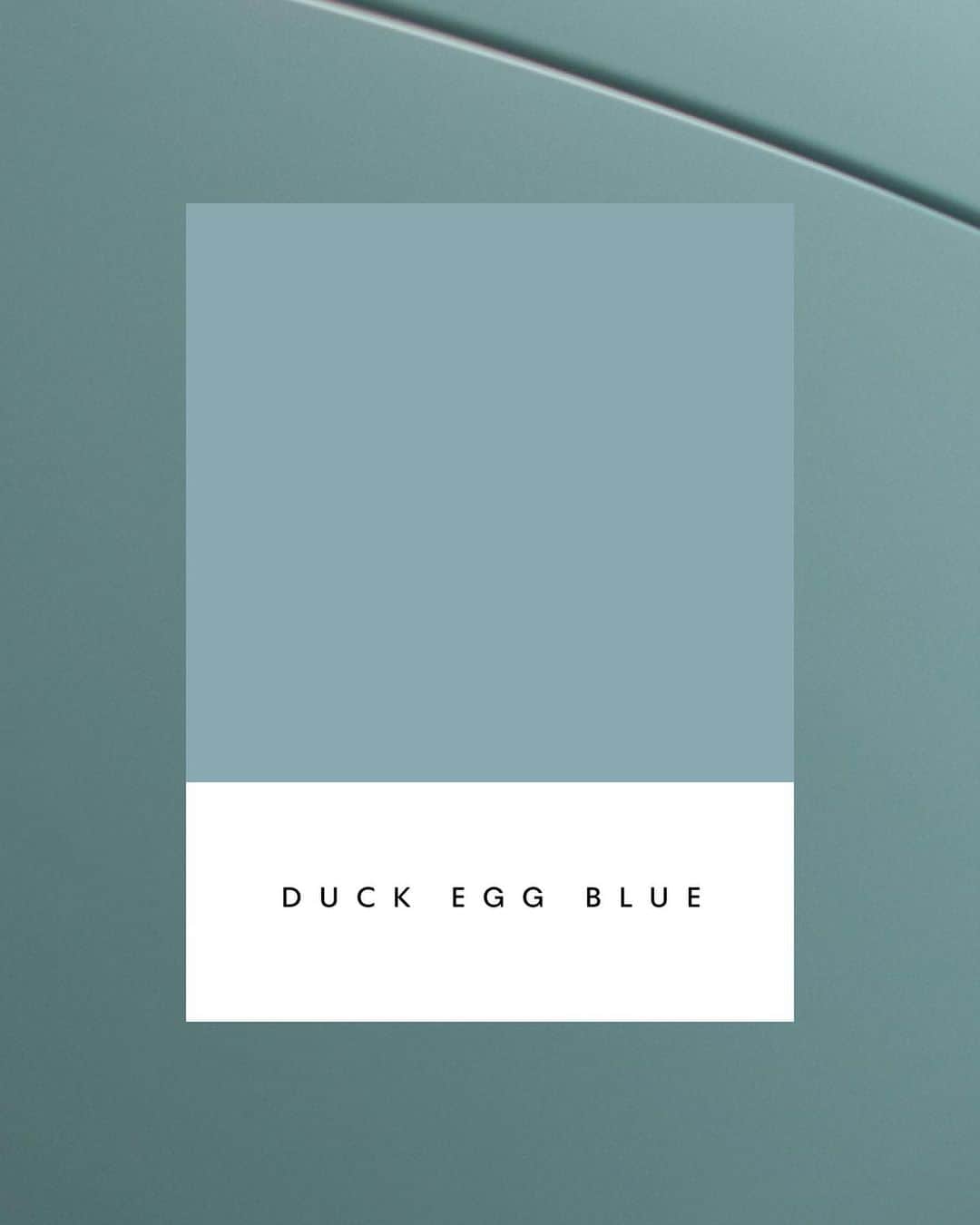 ロールス・ロイスさんのインスタグラム写真 - (ロールス・ロイスInstagram)「GHOST IS PURE EXPRESSION  #RollsRoyceGhost in enchanting Duck Egg Blue is just one of the infinite ways Ghost can be realised.   —   With expressive colour, transform Ghost into a personal statement that reflects your unique essence.  Discover more; link in bio.   #BespokeIsRollsRoyce  — NEDC (combined): CO2 emission: 343 g/km; Fuel consumption: 15.0 l/100km / 18.8 mpg. WLTP (combined): CO2 emission: 359-347 g/km; Fuel consumption: 15.8-15.2 l/100km / 17.9 – 18.6 mpg. Further information: https://www.rolls-roycemotorcars.com/en_GB/information/fb-dat-wltp.html」5月4日 23時03分 - rollsroycecars