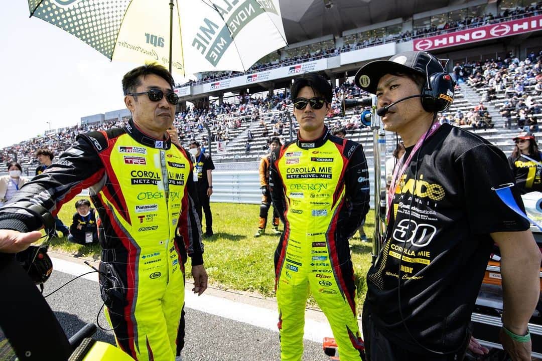 小河諒さんのインスタグラム写真 - (小河諒Instagram)「SUPERGT  織戸さんと永井選手 そしてチームの皆んなが作り上げて来た素晴らしい雰囲気の中 日本最高峰のレースにデビューしました。  望んでいた結果とはなりませんでしたが、 今まで培って来たものを出し切る事ができました。  観客の皆さんのパワー💪 SUPERGTの素晴らしさを実感。  8月の富士大会までには さらに速く、強くなって帰って来ます‼️  ありがとうございました！  #SUPERGT」5月4日 23時20分 - ryo_ogawa_
