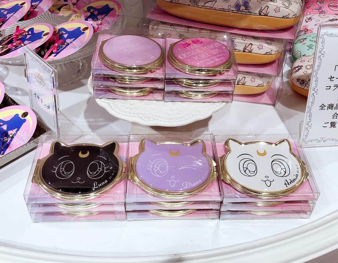Sailor Moonさんのインスタグラム写真 - (Sailor MoonInstagram)「✨🌙 #tbt to the Sailor Moon x Princess One Spoon collab! I went to the store in 2018 in Japan! So awesome!!! 🌙✨  #sailormoon #セーラームーン」5月4日 23時41分 - sailormoon_sc