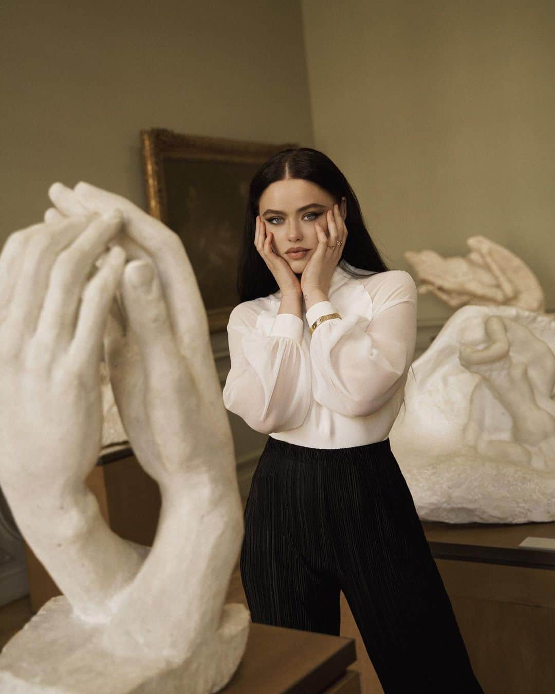 クリスティナ・バザンのインスタグラム：「New article now live on my platform @kazabazan shot at the Musée Rodin by the amazing @paulinedarley 🤍 In this article we are talking all about Switzerland, Paris and the launch of « Through the Veils of Mystery » 💫 See you there!」
