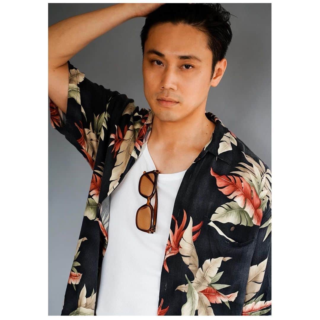 馬庭良介さんのインスタグラム写真 - (馬庭良介Instagram)「☀️☀️☀️  小出し。 違う雰囲気のもの撮ってもろたんです。  📸👕by @alextthomas 🙌  #俳優 #actor #portrait #写真 #japaneseactor #馬庭良介 #maniwaryosuke」5月5日 9時25分 - maniwa_ryosuke