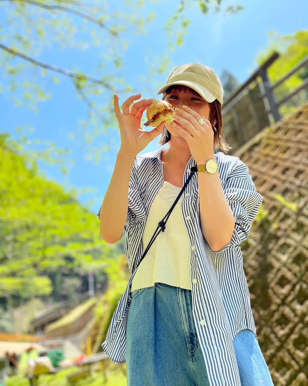 林智美 さんのインスタグラム写真 - (林智美 Instagram)「自然の中で、 ゴールデンなウィークを満喫しました🏕 * #GW #ゴールデウィーク #BBQ #バーベキュー #ハンバーガー #ではなく #スライダーバーガー #というらしい #🍔 #🍖 #☀ #美味し楽し幸せでした」5月5日 10時04分 - h_tomomi_i