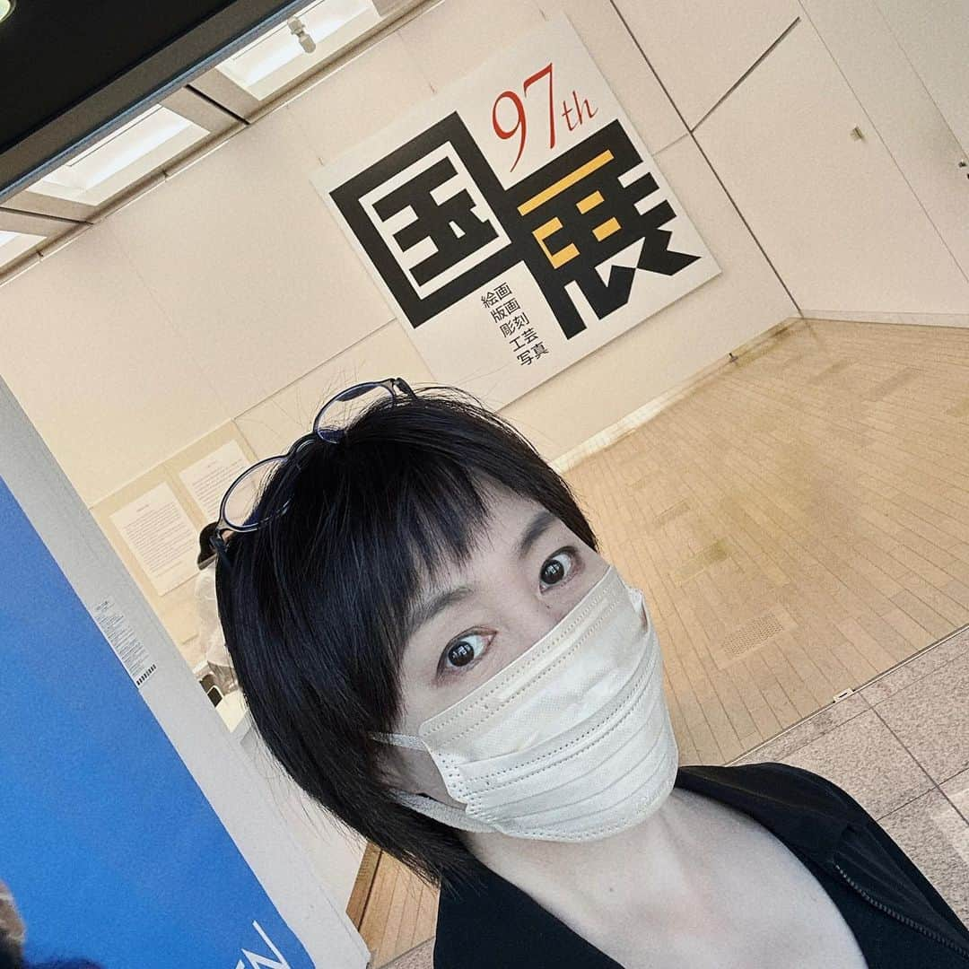 高島礼子さんのインスタグラム写真 - (高島礼子Instagram)「国展に見に行きました🖼️ 友人で画家さんの作品 天使が降りて来そうな 美しいです🙏 他の出品作品も 受賞者、入選作品、も どれも素晴らしいですね  #国展 #国立新美術館  #青木成実　さん #絵画 #海 #光」5月5日 10時29分 - reico.official