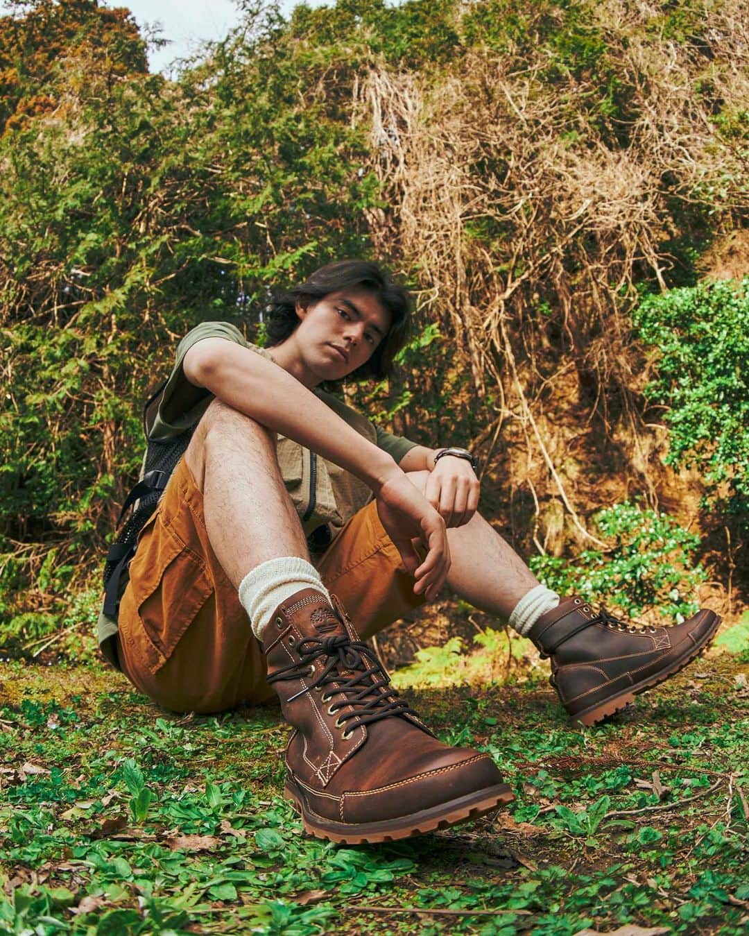 ティンバーランドのインスタグラム：「Meet us outside. 🌳​ ​ The EARTHKEEPERS Originals 6-inch boot is ready for your next adventure.​ ​ #Timberland50 ​ #BuiltForTheBold」