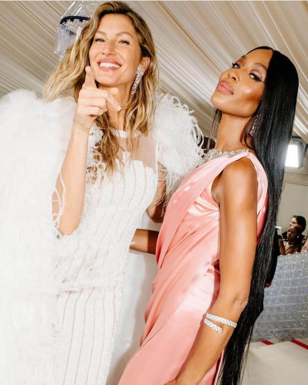 ナオミ・キャンベルさんのインスタグラム写真 - (ナオミ・キャンベルInstagram)「Personal Pics from #Metgala #23 Fun Fun Fun 💝💝」5月5日 2時23分 - naomi