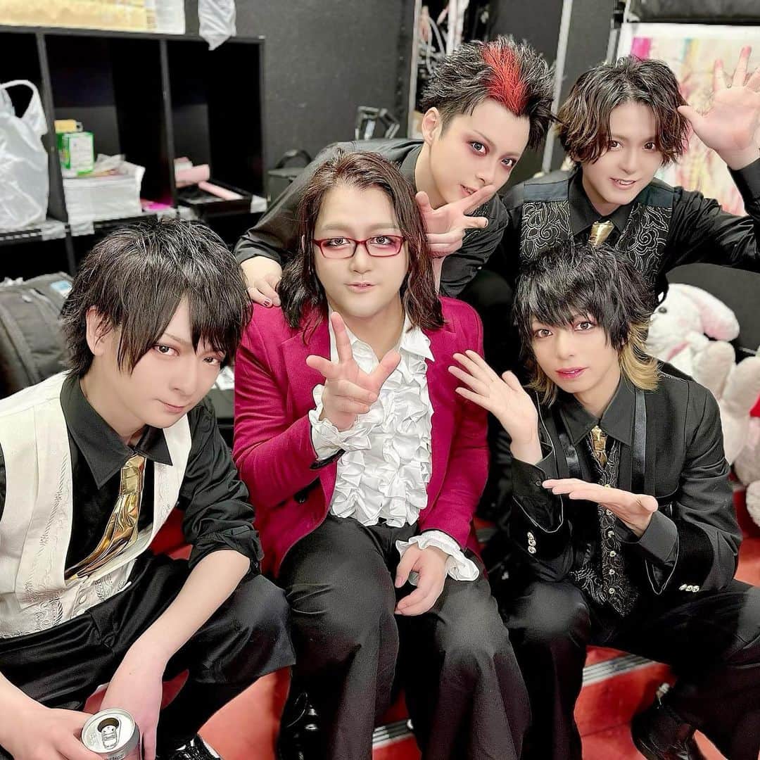 Yusukeのインスタグラム：「渋谷REX！橋本祭！楽しかった！！ 今後ともよろしくお願いします😆  #渋谷rex #ライブが好き #heroバンド #ビジュアル系 #v系 #visualkei #heroyusuke」