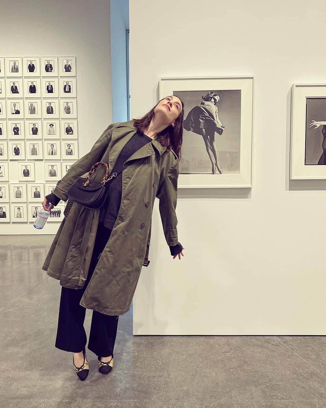 デレク・ブラスバーグさんのインスタグラム写真 - (デレク・ブラスバーグInstagram)「Naomi Campbell and Donyale Luna. Miuccia Prada with Stephen Sondheim. Jared Leto in front of Andy Warhol’s Factory. Anne Hathaway and Marian Anderson. To celebrate what would have been Richard Avedon’s 100th birthday, the @avedonfoundation and @gagosian collaborated on an epic retrospective where we asked some of today’s most important cultural figures to identify a work from Avedon’s archive that they believe explains, in its own way, the enduring influence and genius of the celebrated photographer. The result is more than 200 images spanning seven decades of fashion, celebrity portraiture, civil rights activism, and reportage photography.   For me, working on this exhibition is a full circle moment and a true career highlight. Avedon was the first photographer’s name I ever knew. Growing up in St. Louis, I became a self-educated pop-culture historian by stealing fashion magazines from doctors’ offices and spending hours at the local Barnes & Noble poring over the art, fashion, and photography books. (I was so consumed by The Naked and the Dressed: 20 Years of Versace by Avedon, which was published in 1998, that I started to hide it in another section of the store so no one else could find it.)   I moved to New York City in 2000 to attend journalism school. In the fall of 2002, the Metropolitan Museum of Art organized a show called “Portraits,” which featured Avedon’s most iconic sittings, and I went to see it every Saturday I could. On my last trip to the museum before the show closed, I bought a framed poster in the gift shop of Avedon’s portrait of Marilyn Monroe, which still hangs in my office. Now she looks down pensively on all of my Zoom calls.  The show opens tomorrow at 522 W. 21st St. in New York. It's a testament to Avedon's everlasting influence, of course. But it’s also a master class on Pop culture in the 20th century. Congratulations to the incredible teams at the Avedon Foundation, Gagosian Gallery, and Stefan Beckman Studio. I can't wait for everyone to see this show!」5月5日 3時44分 - derekblasberg