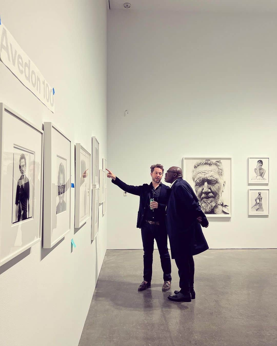 デレク・ブラスバーグさんのインスタグラム写真 - (デレク・ブラスバーグInstagram)「Naomi Campbell and Donyale Luna. Miuccia Prada with Stephen Sondheim. Jared Leto in front of Andy Warhol’s Factory. Anne Hathaway and Marian Anderson. To celebrate what would have been Richard Avedon’s 100th birthday, the @avedonfoundation and @gagosian collaborated on an epic retrospective where we asked some of today’s most important cultural figures to identify a work from Avedon’s archive that they believe explains, in its own way, the enduring influence and genius of the celebrated photographer. The result is more than 200 images spanning seven decades of fashion, celebrity portraiture, civil rights activism, and reportage photography.   For me, working on this exhibition is a full circle moment and a true career highlight. Avedon was the first photographer’s name I ever knew. Growing up in St. Louis, I became a self-educated pop-culture historian by stealing fashion magazines from doctors’ offices and spending hours at the local Barnes & Noble poring over the art, fashion, and photography books. (I was so consumed by The Naked and the Dressed: 20 Years of Versace by Avedon, which was published in 1998, that I started to hide it in another section of the store so no one else could find it.)   I moved to New York City in 2000 to attend journalism school. In the fall of 2002, the Metropolitan Museum of Art organized a show called “Portraits,” which featured Avedon’s most iconic sittings, and I went to see it every Saturday I could. On my last trip to the museum before the show closed, I bought a framed poster in the gift shop of Avedon’s portrait of Marilyn Monroe, which still hangs in my office. Now she looks down pensively on all of my Zoom calls.  The show opens tomorrow at 522 W. 21st St. in New York. It's a testament to Avedon's everlasting influence, of course. But it’s also a master class on Pop culture in the 20th century. Congratulations to the incredible teams at the Avedon Foundation, Gagosian Gallery, and Stefan Beckman Studio. I can't wait for everyone to see this show!」5月5日 3時44分 - derekblasberg