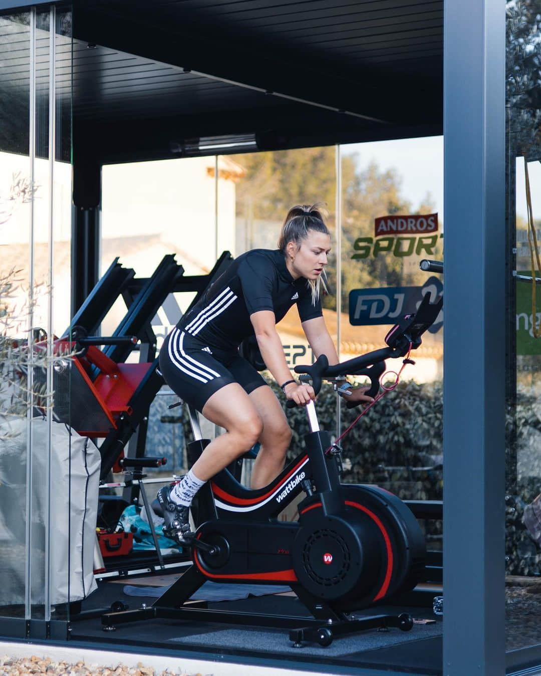 マチルド・グロさんのインスタグラム写真 - (マチルド・グロInstagram)「Focus on the end of the week 👀 @incept_sport  • • #training #pushharder #givemybest #adidas #adidasathlete」5月5日 4時20分 - gros_mathilde