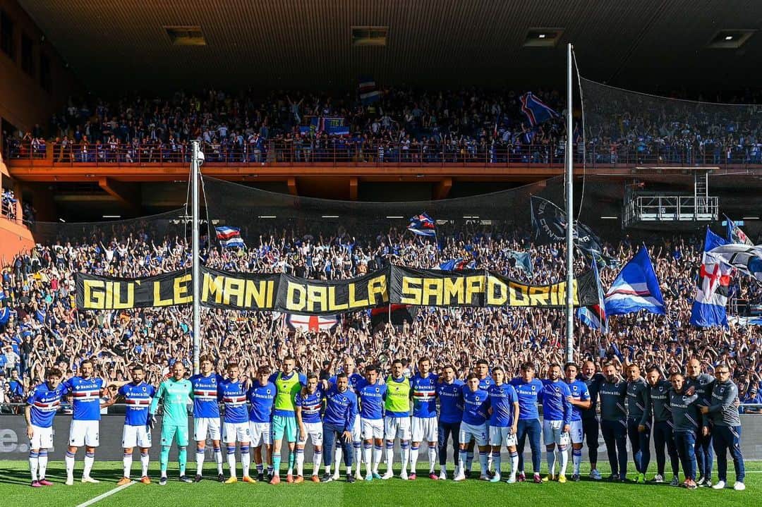 マノロ・ガッビアディーニのインスタグラム：「GIÙ LE MANI DALLA SAMPDORIA 🫶」