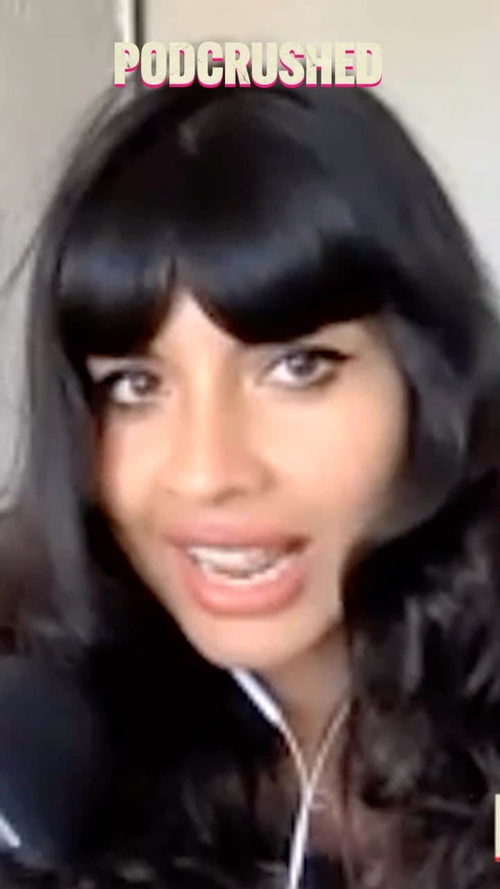 ペン・バッジリーのインスタグラム：「I WAS TRYING TO ASK A VERY SENSITIVE QUESTION JAMEELA // @jameelajamil on @podcrushed out now」