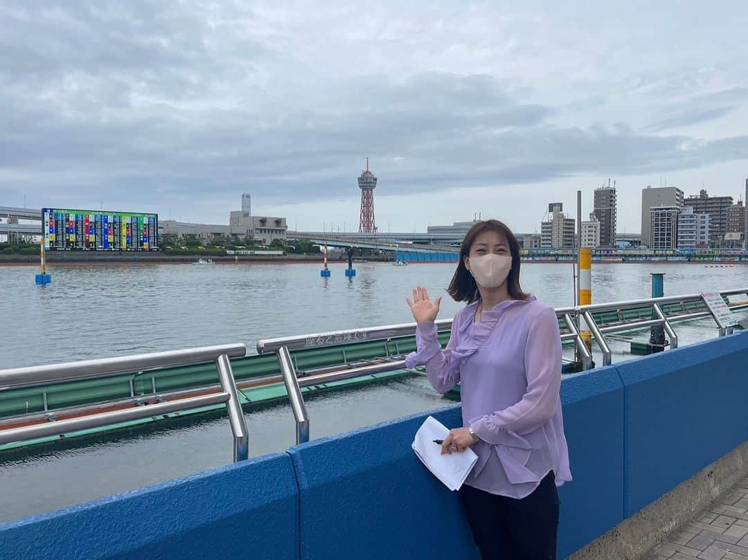 寺川綾のインスタグラム：「福岡✈️ ボートレース福岡でトークショーをやらせて頂きました🚤☀️ それにしても、ボートレースって難しい👀 そしてあのスピードで勝負している選手の皆さんが凄すぎる✨✨ 連日レースが続くと思いますが頑張ってください💪 #福岡 #ボートレース福岡 #どんたく特選レース #トークショー #ありがとうございました #そしてもちろん #明太子買いました」