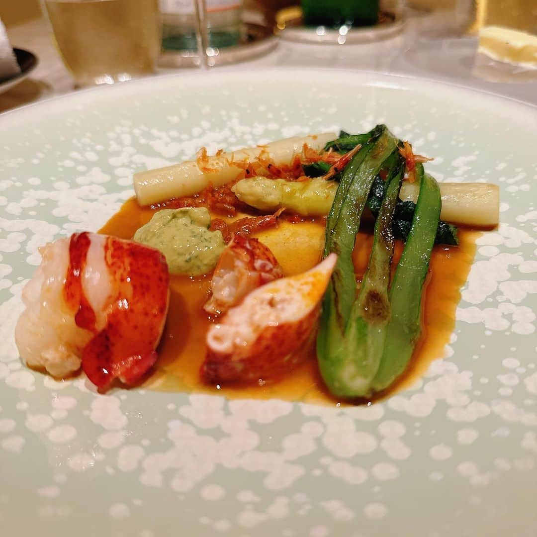 皇咲あゆさんのインスタグラム写真 - (皇咲あゆInstagram)「@beige_restaurant ©︎©︎🪽 CHANELﾌﾚﾝﾁ 🇫🇷🍴🤍 with @vivresavie_corp 🌹🖤xoxo. ． #beigealanducasse#beigerestaurant#銀座ディナー#CHANELフレンチ#chanel#lovechanel#CC#銀座」5月5日 6時32分 - sally.0970