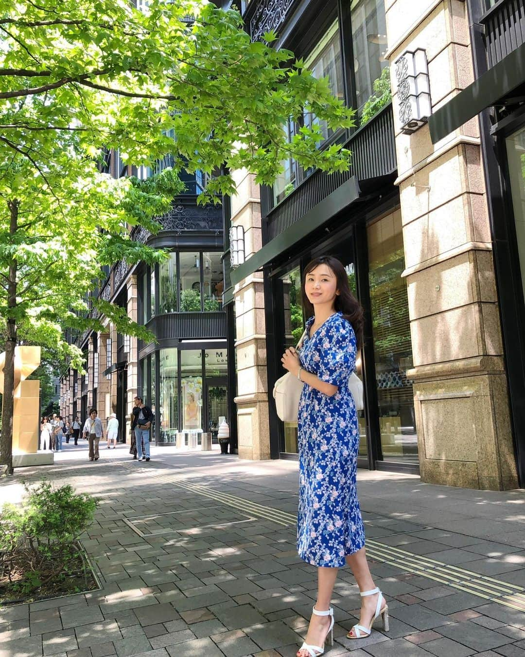 胃腸良子さんのインスタグラム写真 - (胃腸良子Instagram)「さて、今日から学校再開。  大学って祭日関係ないんだね。 お休みでも授業あるという、 先生方も大変だよ。  連日中に行ったレストランで美味だったのが、 荒木町にあるスパニッシュ。  こじんまりとしたお店ですが、 いつも何食べても美味！ パエリアは日本一です。  @carino_yotsuya3  #荒木町 #スパニッシュ #スペイン料理  今日から学生モードに切り替えて頑張りまっす。  #お休みコーデ  #お休みの日  #お休みの日の過ごし方  #ワンピース #ootd」5月5日 7時05分 - kimiyo.f