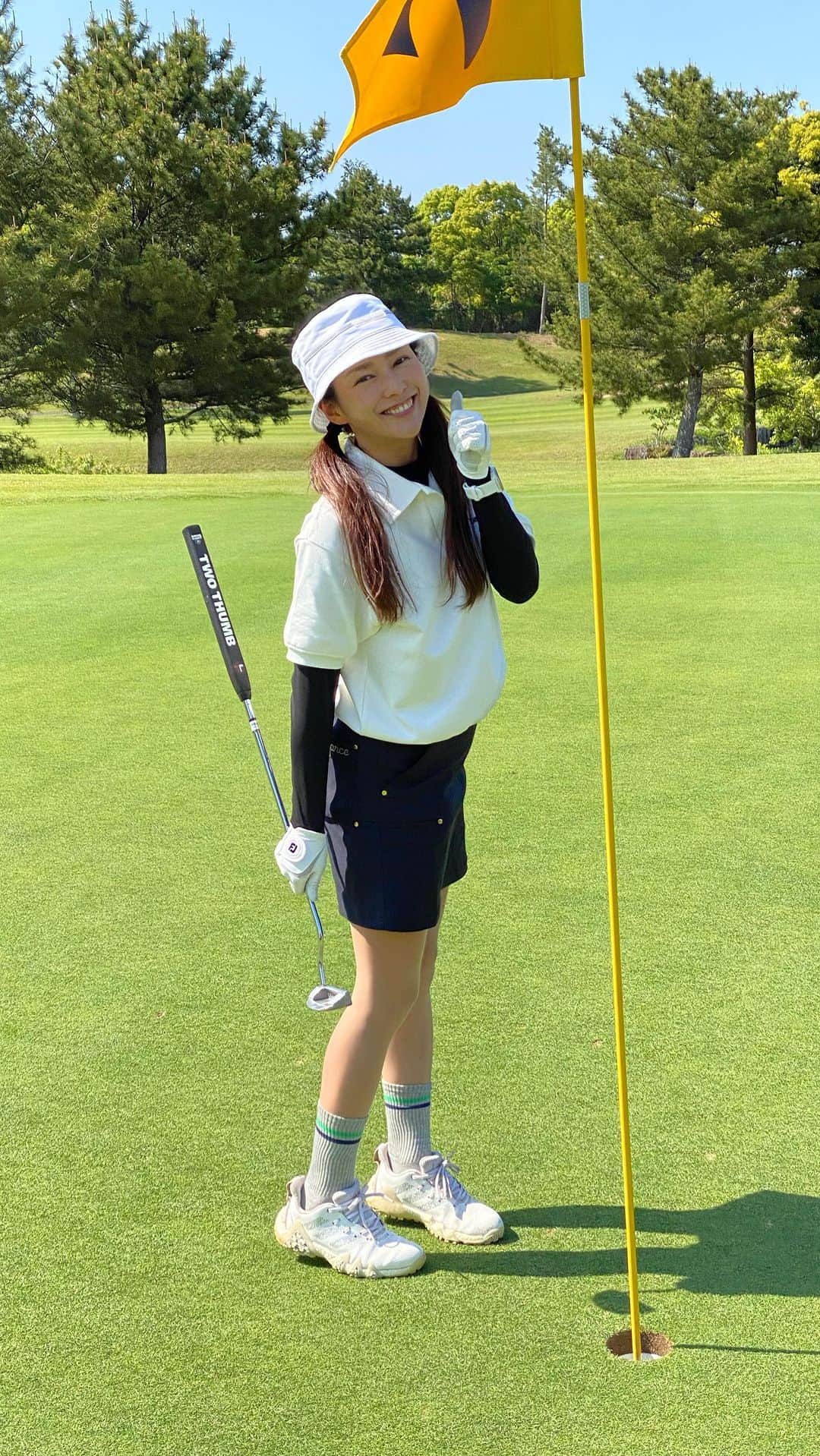 佐河ゆいのインスタグラム：「久しぶりにウッド全般調子良し‼︎ バーディーとパーで順調なラウンド⛳️ やっぱり長いのが当たらないとスコアまとまらぬ。  後半ハーフは自己ベストタイ🥳 やっぱり練習って大事だとあらためて思ったゴルフ⛳️  🔴98   #ゴルフ  #ゴルフ女子  #ゴルフ初心者  #ゴルフ成長記録  #golf  #golfswing  #golflover #ゴルフ練習　#ゴルフ好きな人と繋がりたい　#ゴルフラウンド　#ゴルフ上手くなりたい#golfbabes #golflife #golfstagram #golfing」