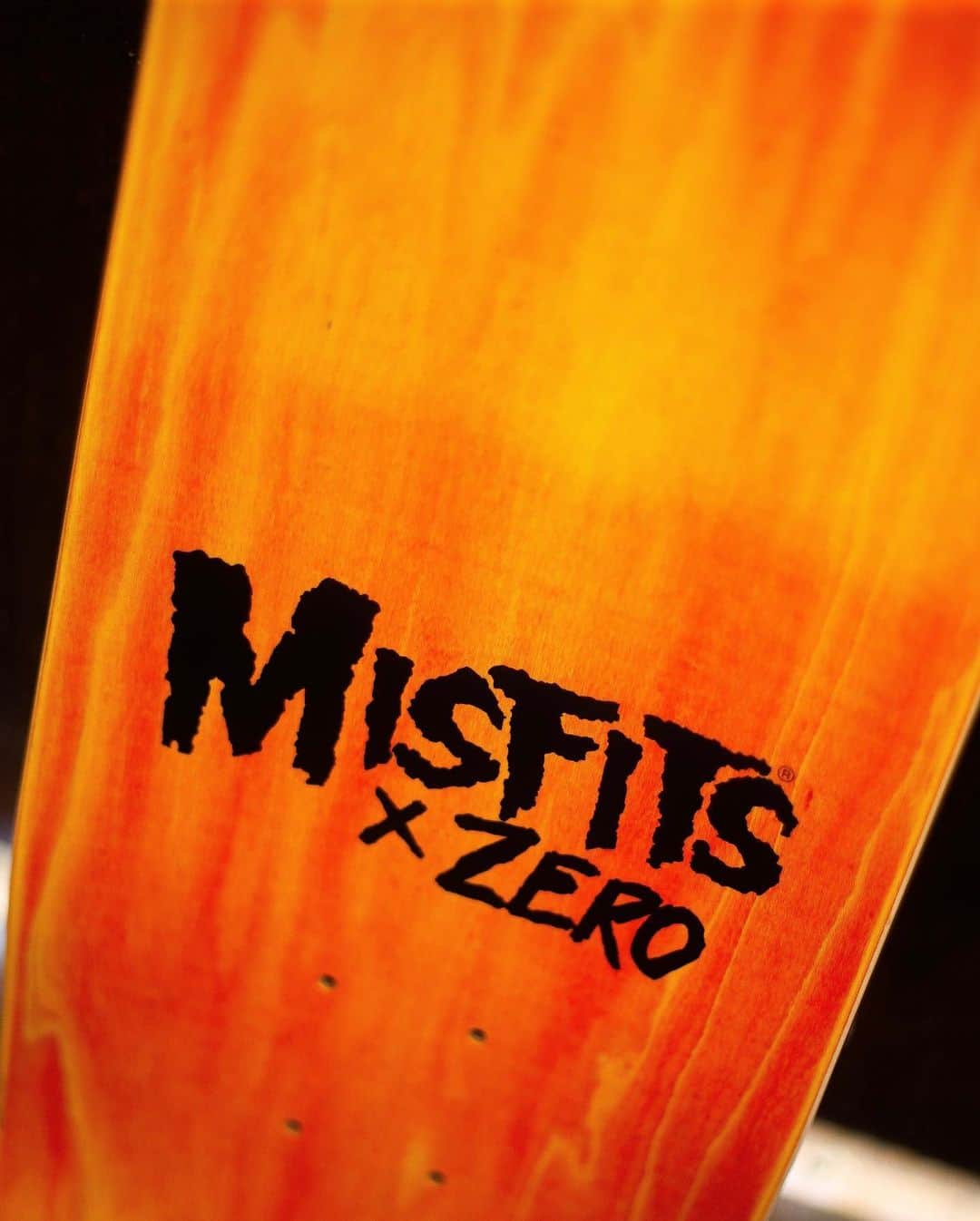 The Berricsさんのインスタグラム写真 - (The BerricsInstagram)「Misfits X @zeroskateboards are in The Canteen while supplies last! 🔗LINK IN BIO🔗 #skateboardingisfun #berrics #misfits」5月5日 8時48分 - berrics