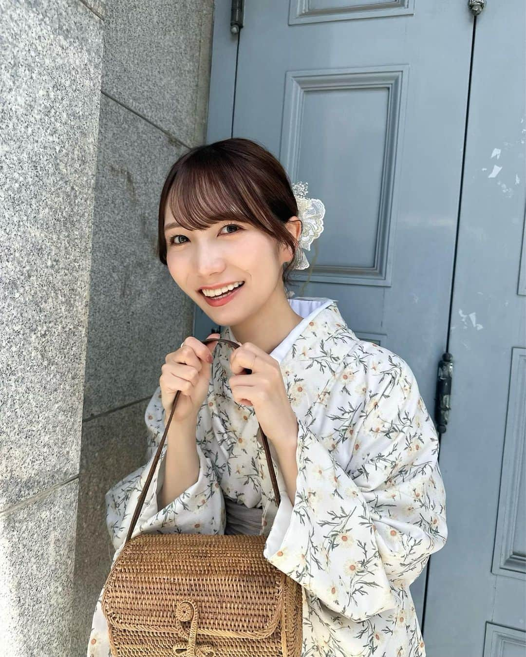 江嶋綾恵梨さんのインスタグラム写真 - (江嶋綾恵梨Instagram)「こどもの日🎏 ⁡ 久々のお出かけ楽しかった🌼 @hinako_0525 ちゃんありがとっ🫶🏻 ⁡ 着物はいいよね〜落ち着きます。ふふ ⁡ #川越 #川越食べ歩き #着物 #着物レンタル #こどもの日 #淡色女子 #淡色コーデ #淡い民 #着物ヘア #鯉のぼり #埼玉」5月5日 19時57分 - aeringoooo